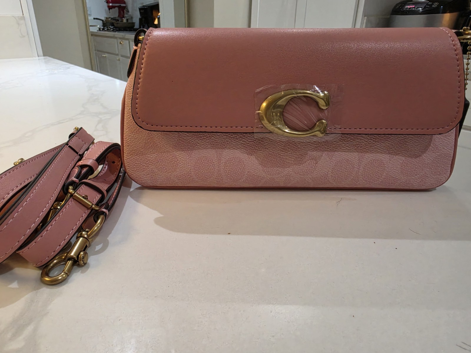 Coach Jet Shoulder Bag Pink Signature C Logo Gold Hardware Detachable Strap