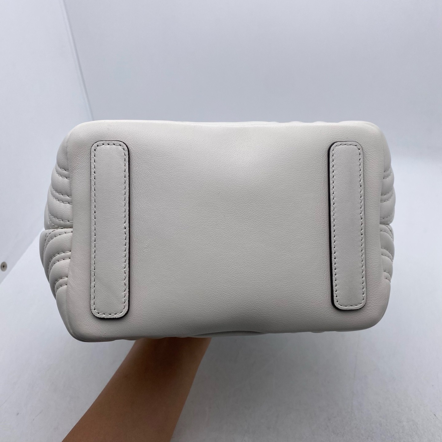 Gucci GG Marmont White Silver Small Matelasse Chevron Leather Tote Crossbody Bag