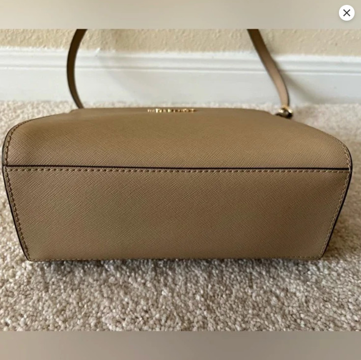 New MICHAEL KORS Selma Medium Saffiano Leather Messenger Bag Satchel Crossbody