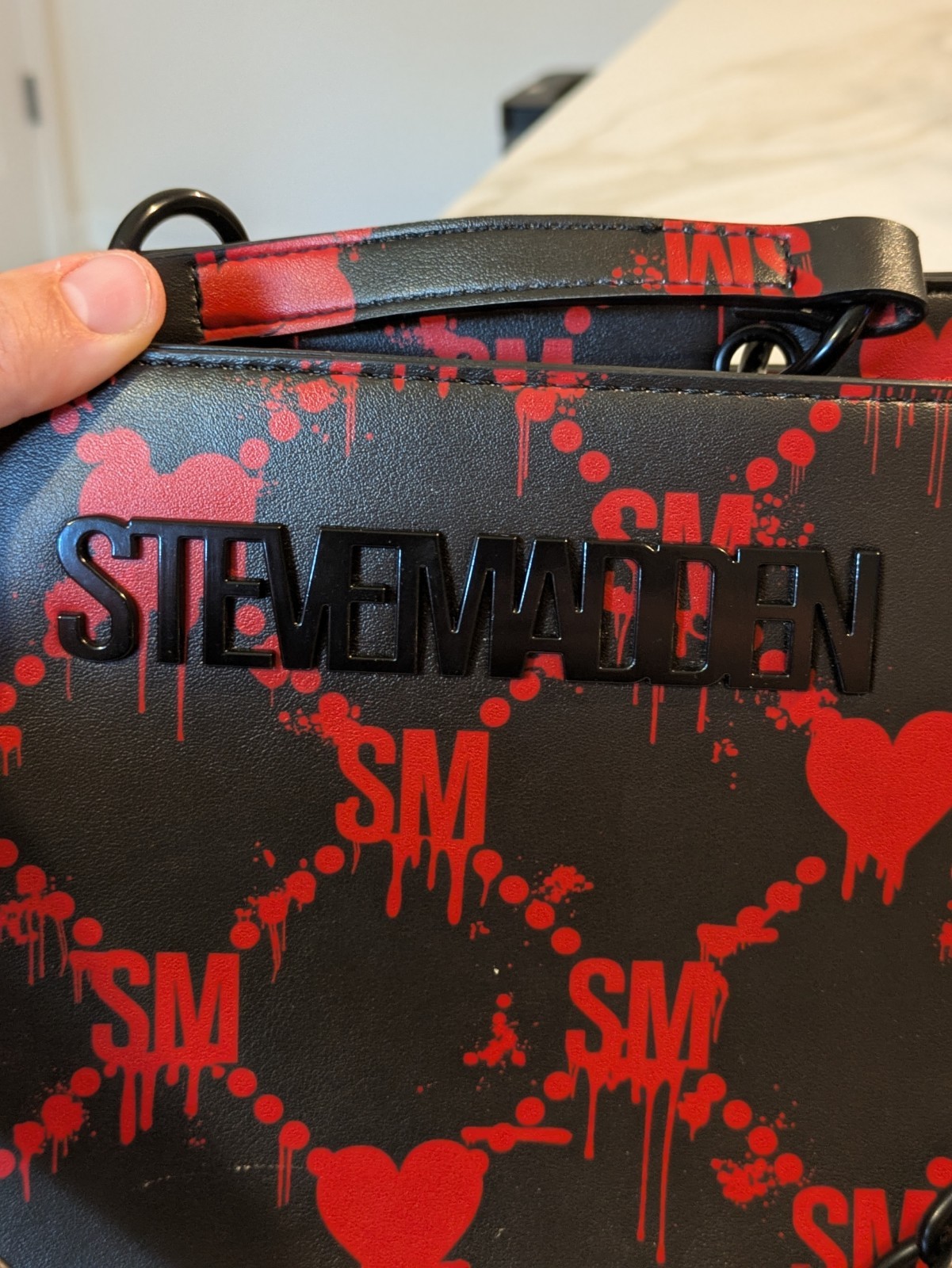 Steve Madden 4 Piece Crossbody Bag Wallet Coin Purse Set Black Red Hearts