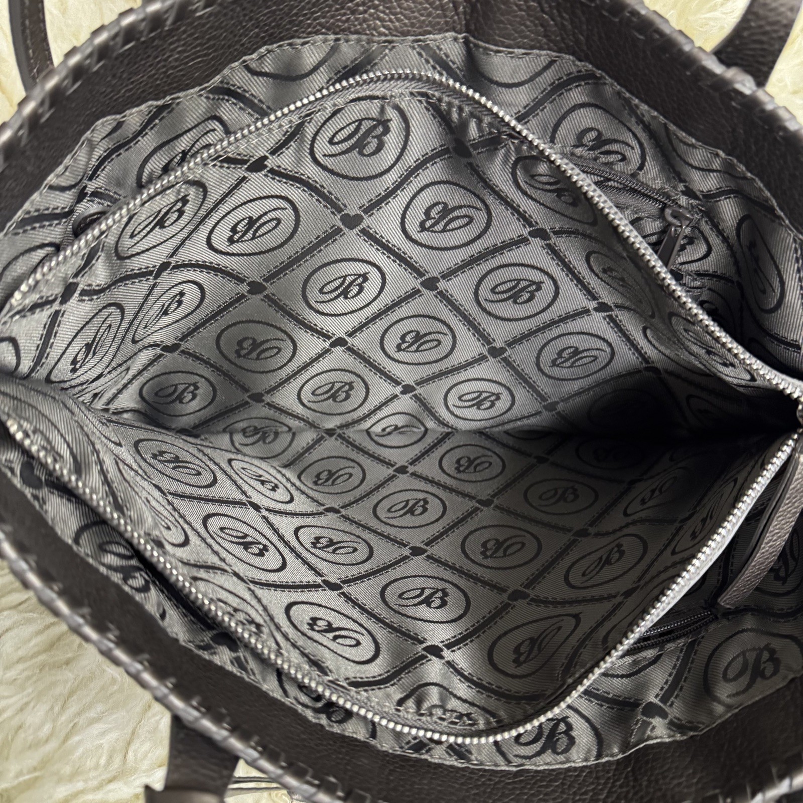 BRIGHTON FERRARA COLLECTION PEWTER GABRIELLA MEDALLION TASSELED TOTE PURSE