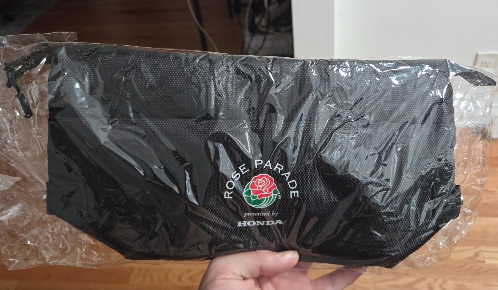 Rose Parade Zip Bag