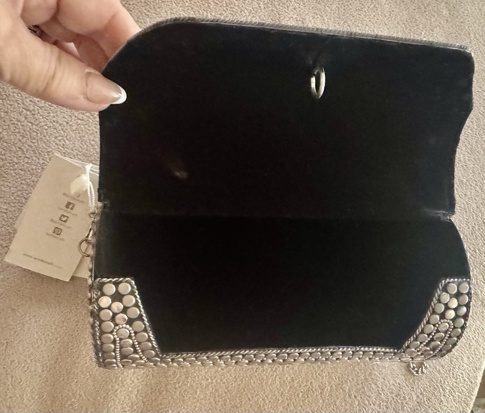Antik Kraft Mother of Pearl Cylinder Tube Handbag with Metal Chain Mosaic Boho