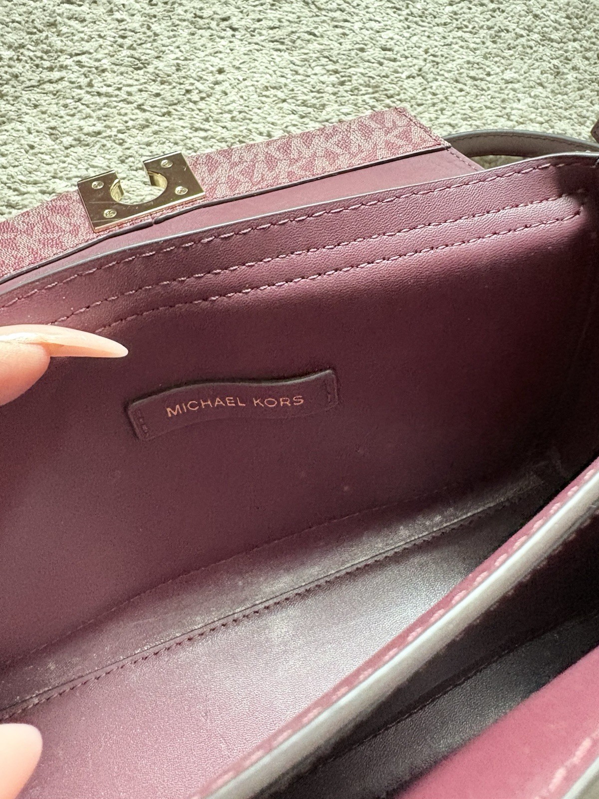 Michael Kors Purple Logo Crossbody Bag Gold Chain Hardware Turn Lock Detach
