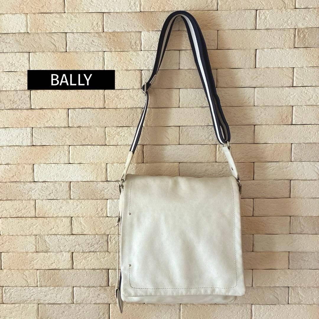 BALLY Shoulder Bag 00s Y2K Flap Type Swiss Made 23a