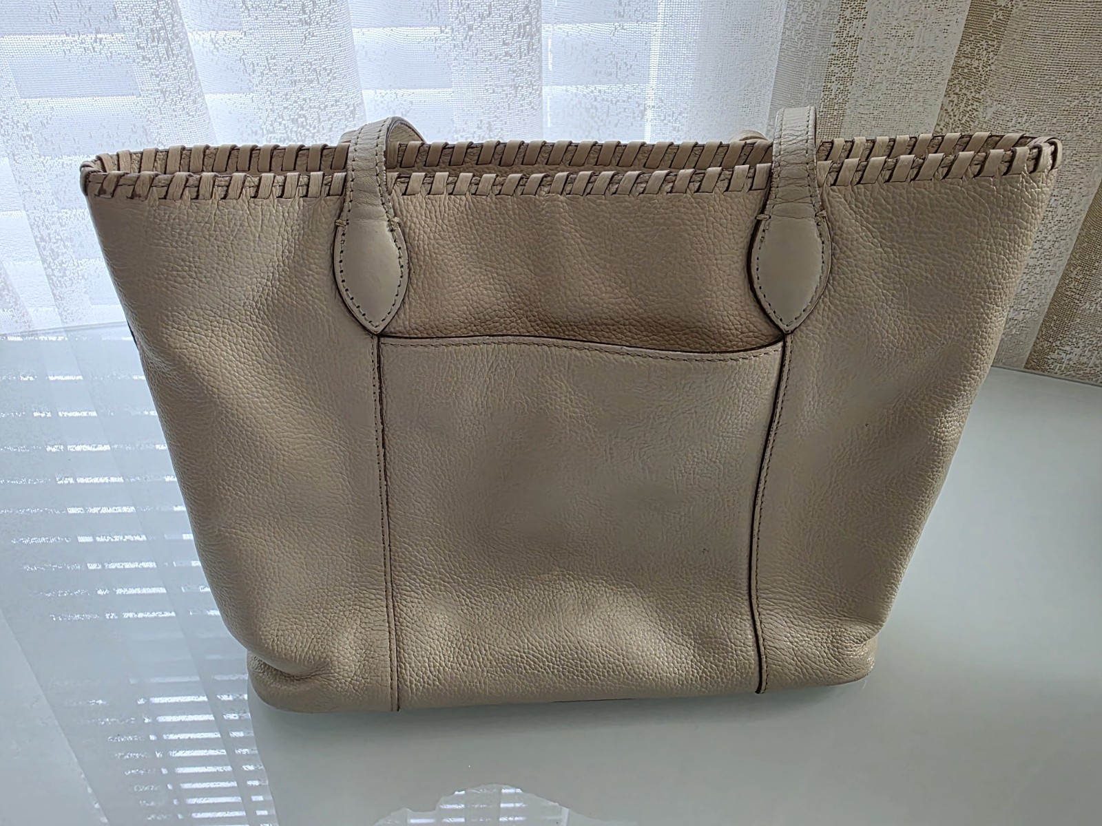 BRIGHTON FERRARA COLL. GABRIELLA WINTER WHITE MEDALLION TASSELED TOTE PURSE