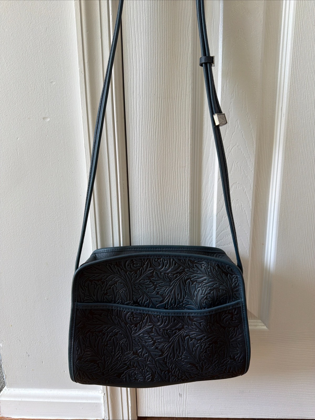 Oberon Design Acanthus Leaf Retro Crossbody HandBag Blue USA