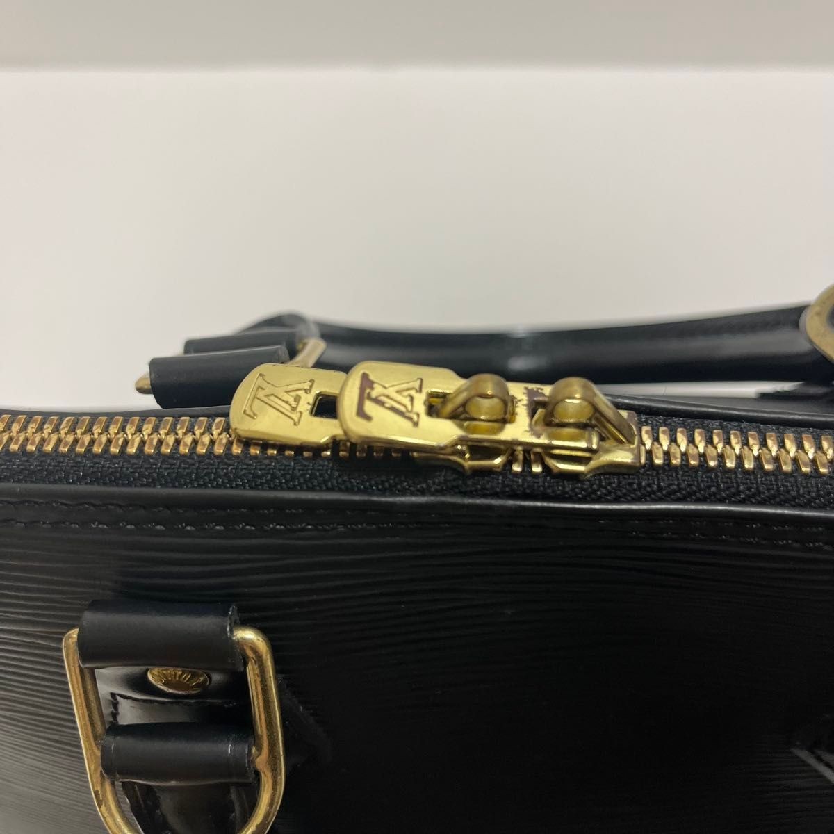 AUTHENTIC LOUIS VUITTON EPI ALMA HANDBAG BLACK FL0092 LV VINTAGE LUXURY