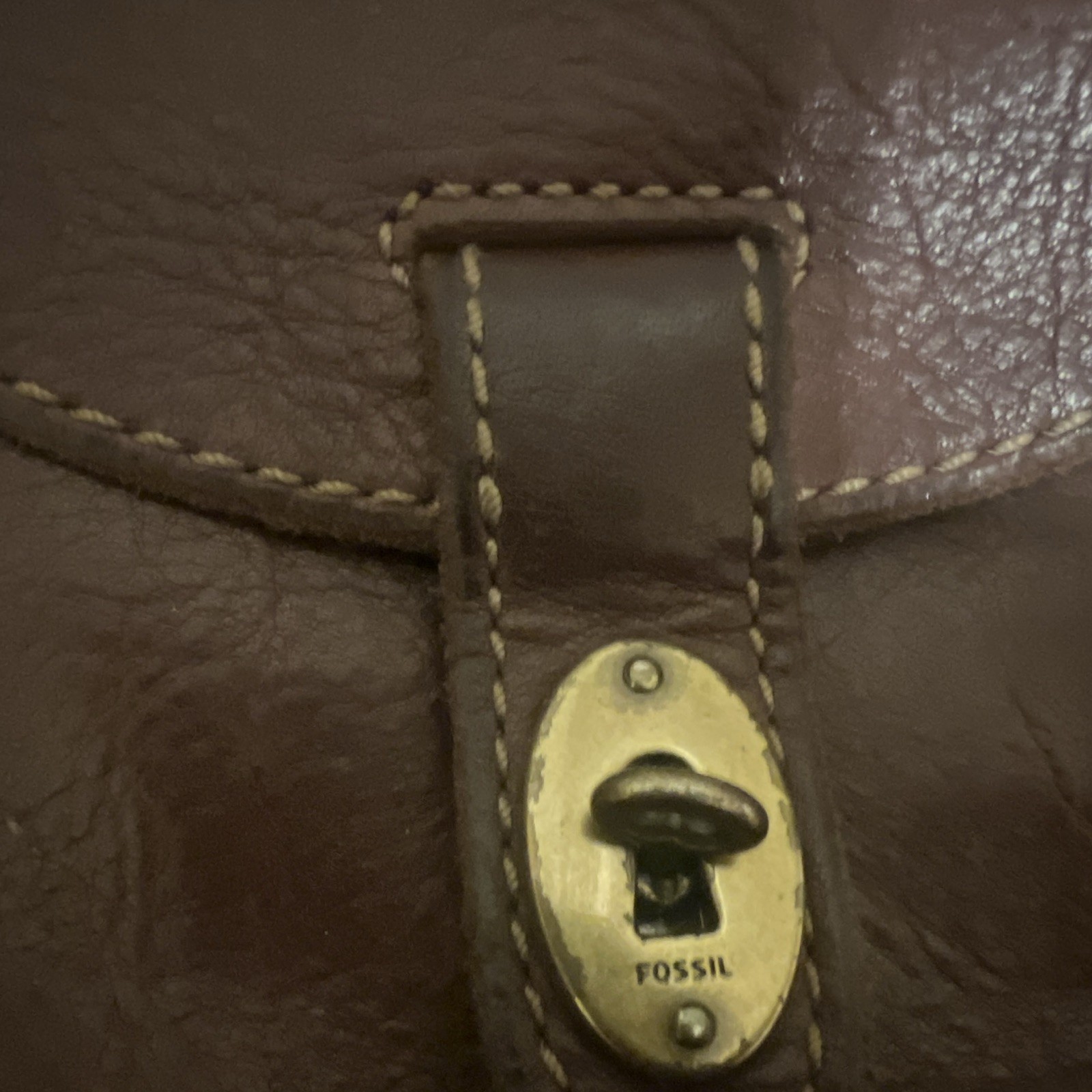 Vintage Fossil Brown Leather Saddle Crossbody Bag Brass Turn Lock Adj Strap