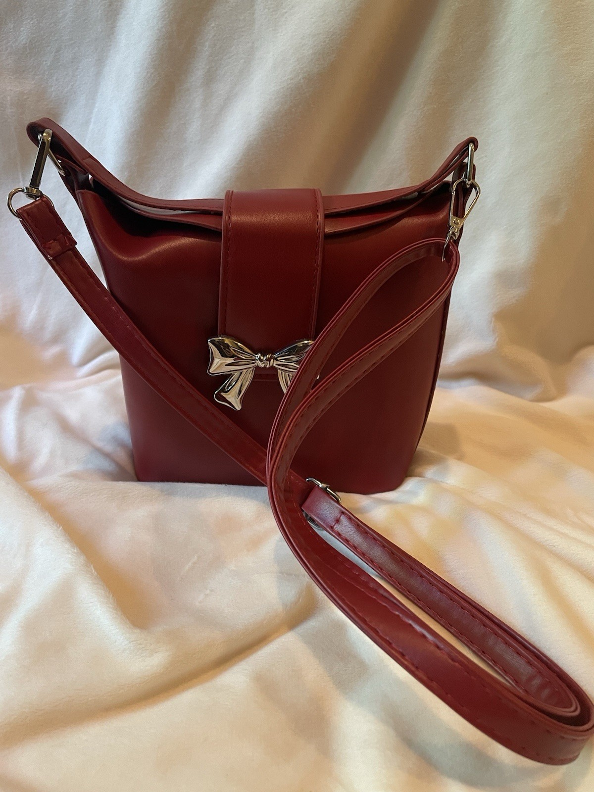 Small Burgundy Bucket Bag Top Handle Magnetic, Detachable Strap, Silver Bow