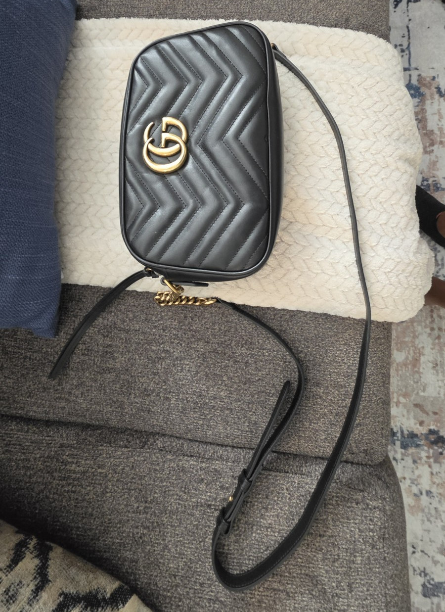 Gucci Black Chevron Quilted GG Logo Crossbody Bag Chain Strap Gold Hardware
