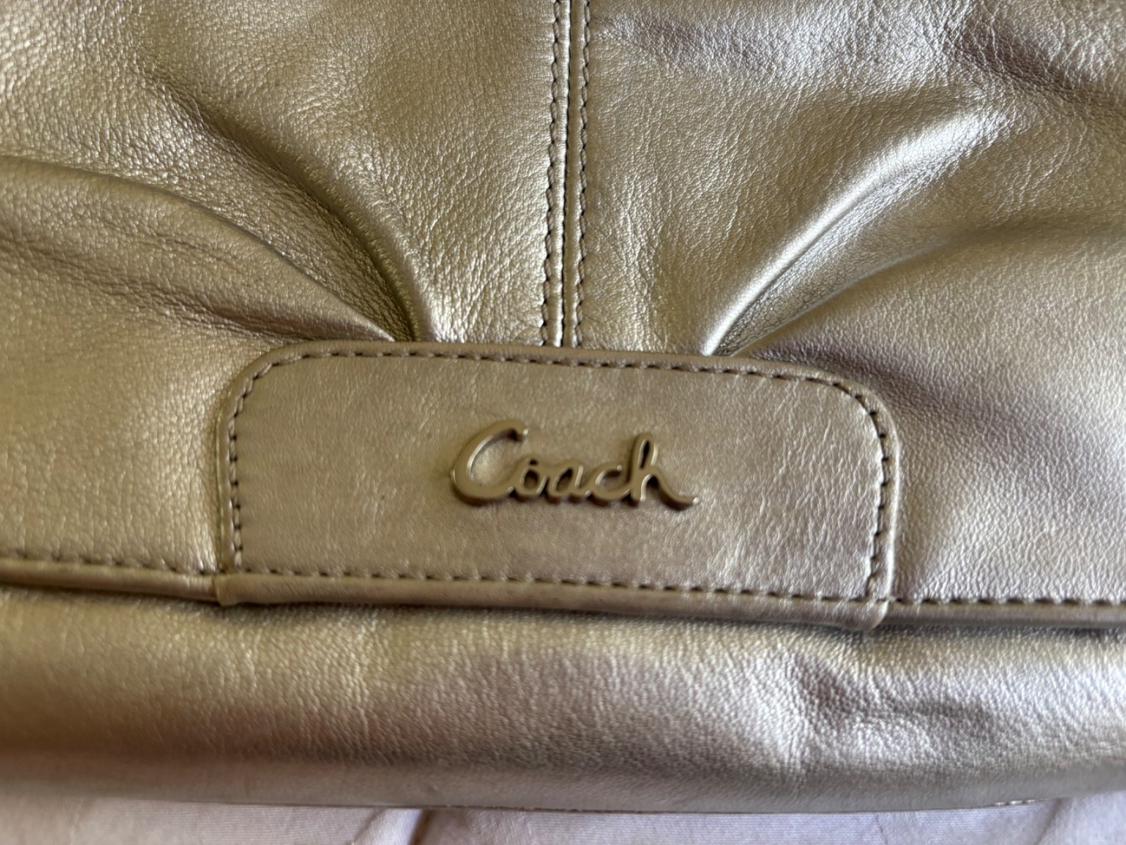 Coach Ashley Large Wristlet Clutch Metallic Silver Pleated Leather 9” x 5”