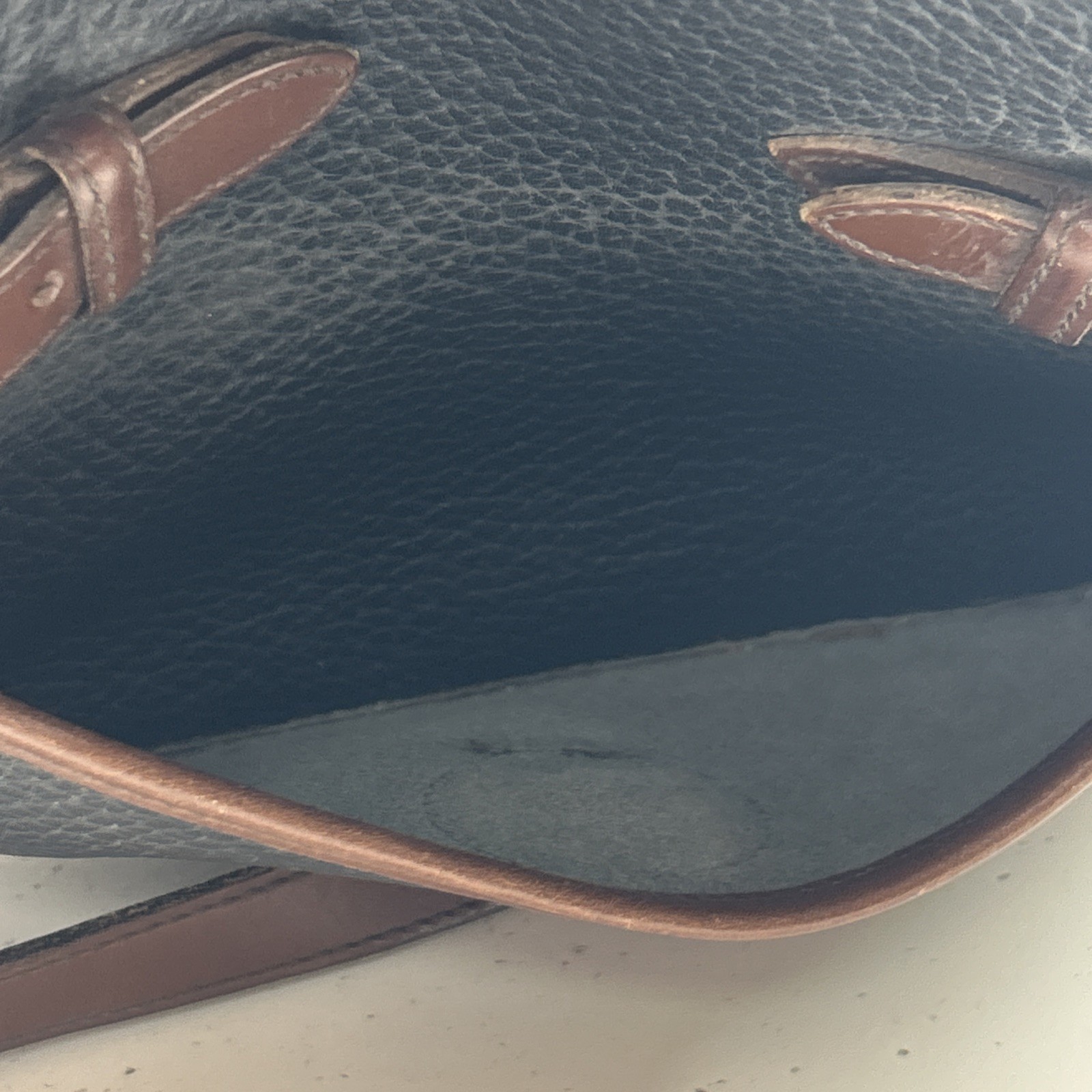 Dooney & Bourke VTG Pebbled Leather Black & British Tan Buckle Zip Crossbody Bag