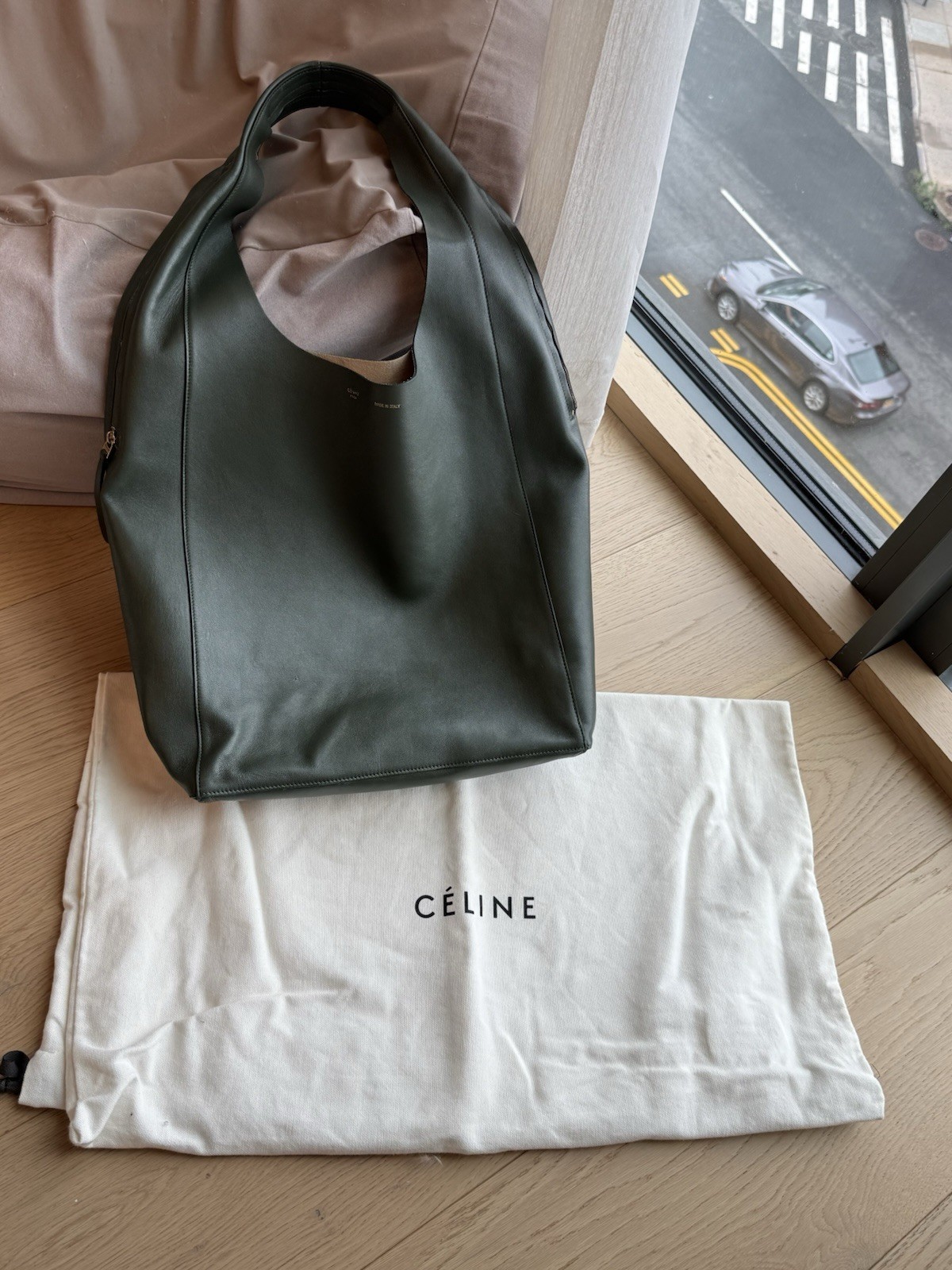 CELINE Soft Cabas Hobo Green w/ Zip Pouch, Dust Bag, Tags+Cards