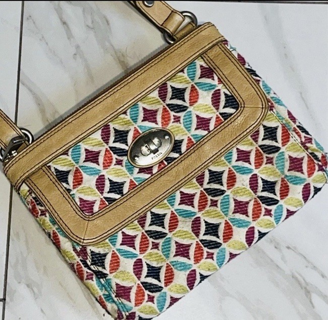 Fossil Colorful Geometric Crossbody Bag Adjustable Leather Strap Zip & Turn Lock