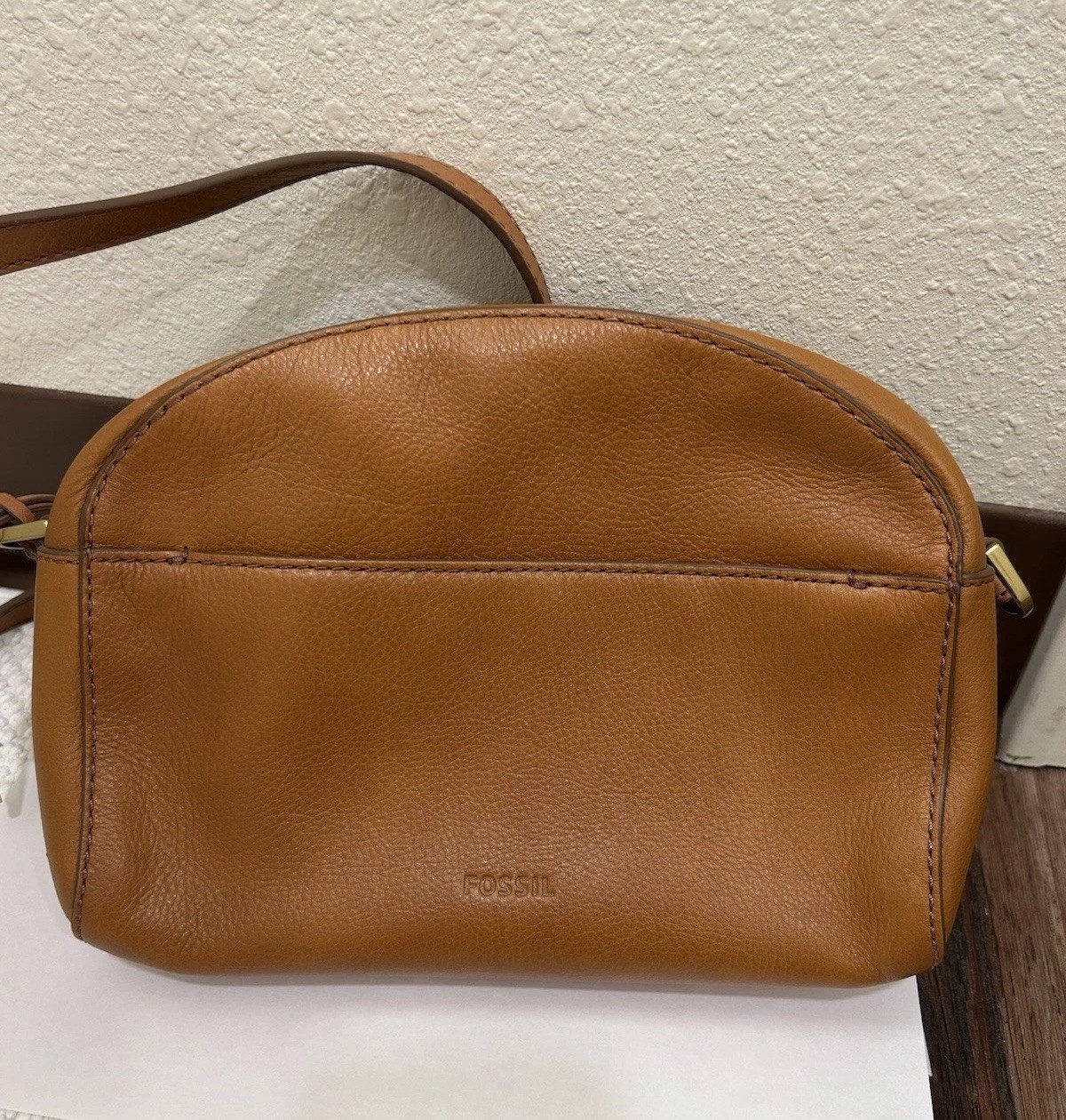 Fossil Brown Pebbled Crossbody Bag Zip Closure Key Charm Lined Pockets