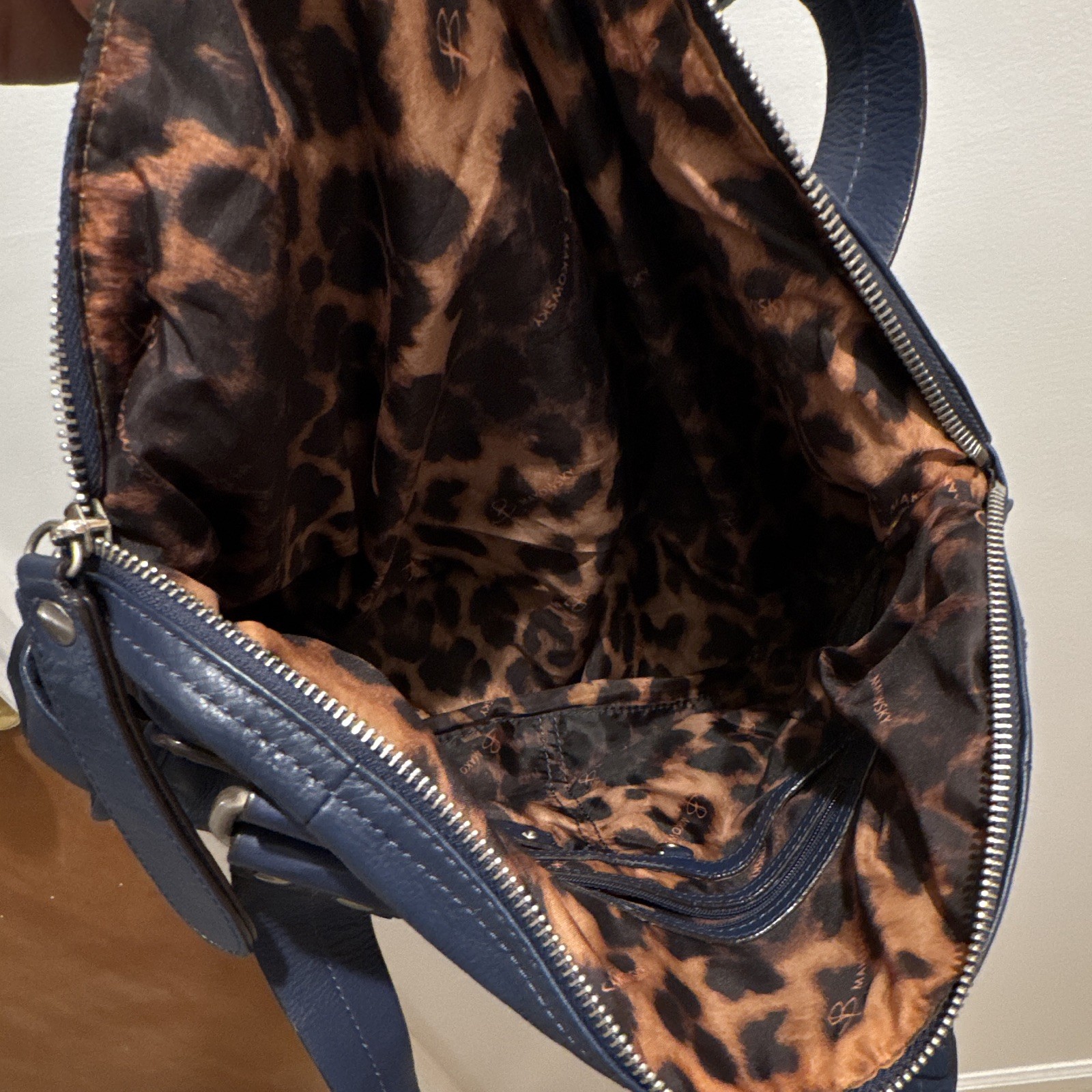 B. Makowsky Blue Pebbled Shoulder Bag Zip Closure Silver Hardware Leopard Lining