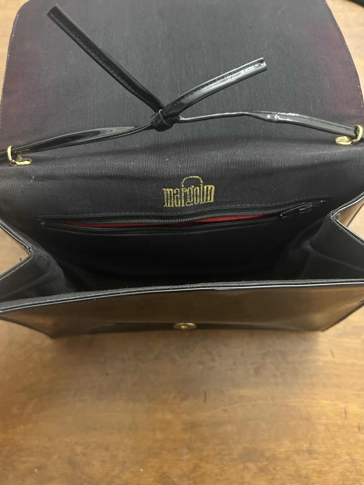 Margolin Black Patent Leather Pleated Flap Shoulder Bag Vintage 80s Art Deco Era