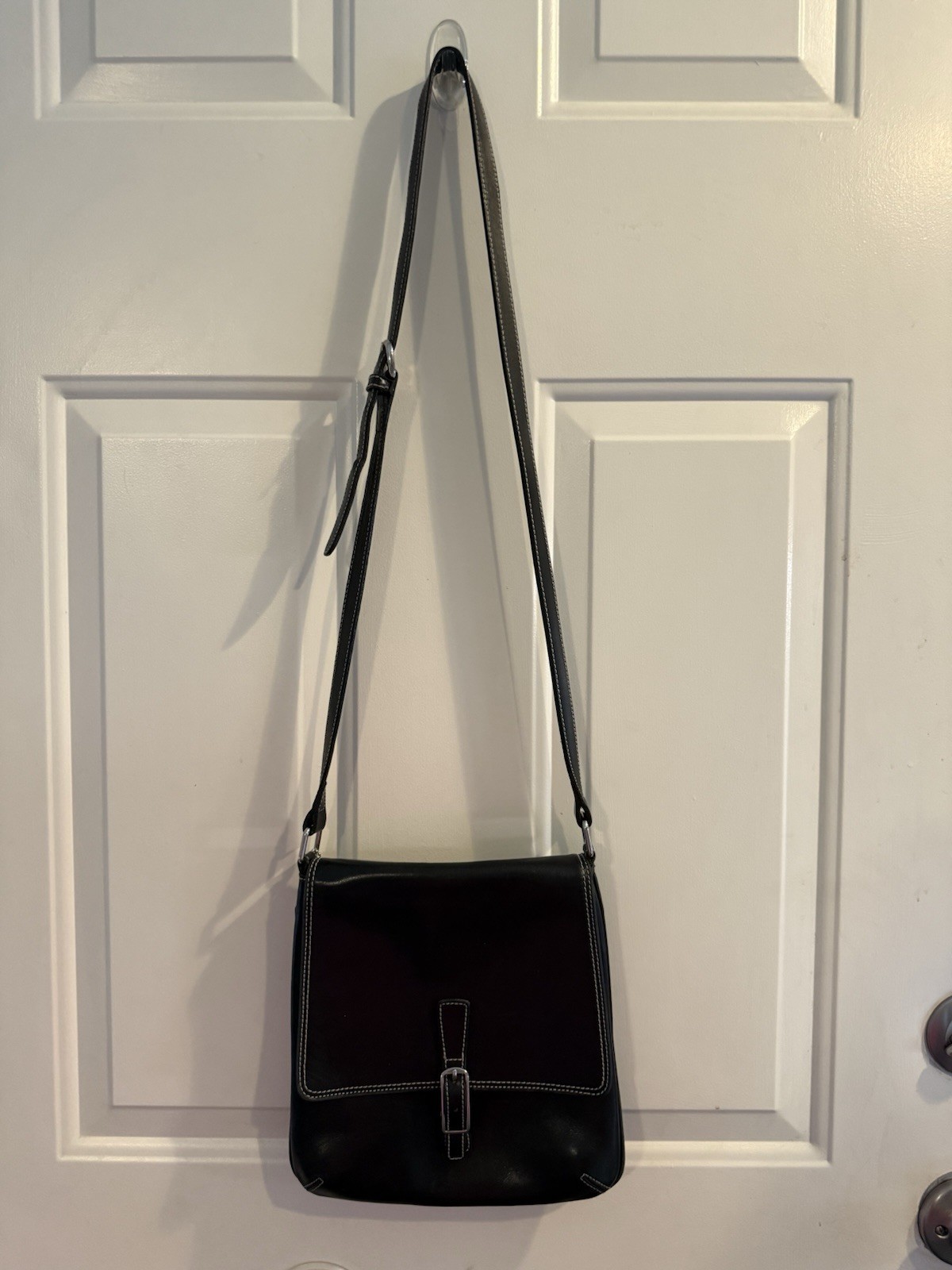 Coach Black Medium Crossbody Bag Flap Snap, Adjustable Strap, Pockets Lined