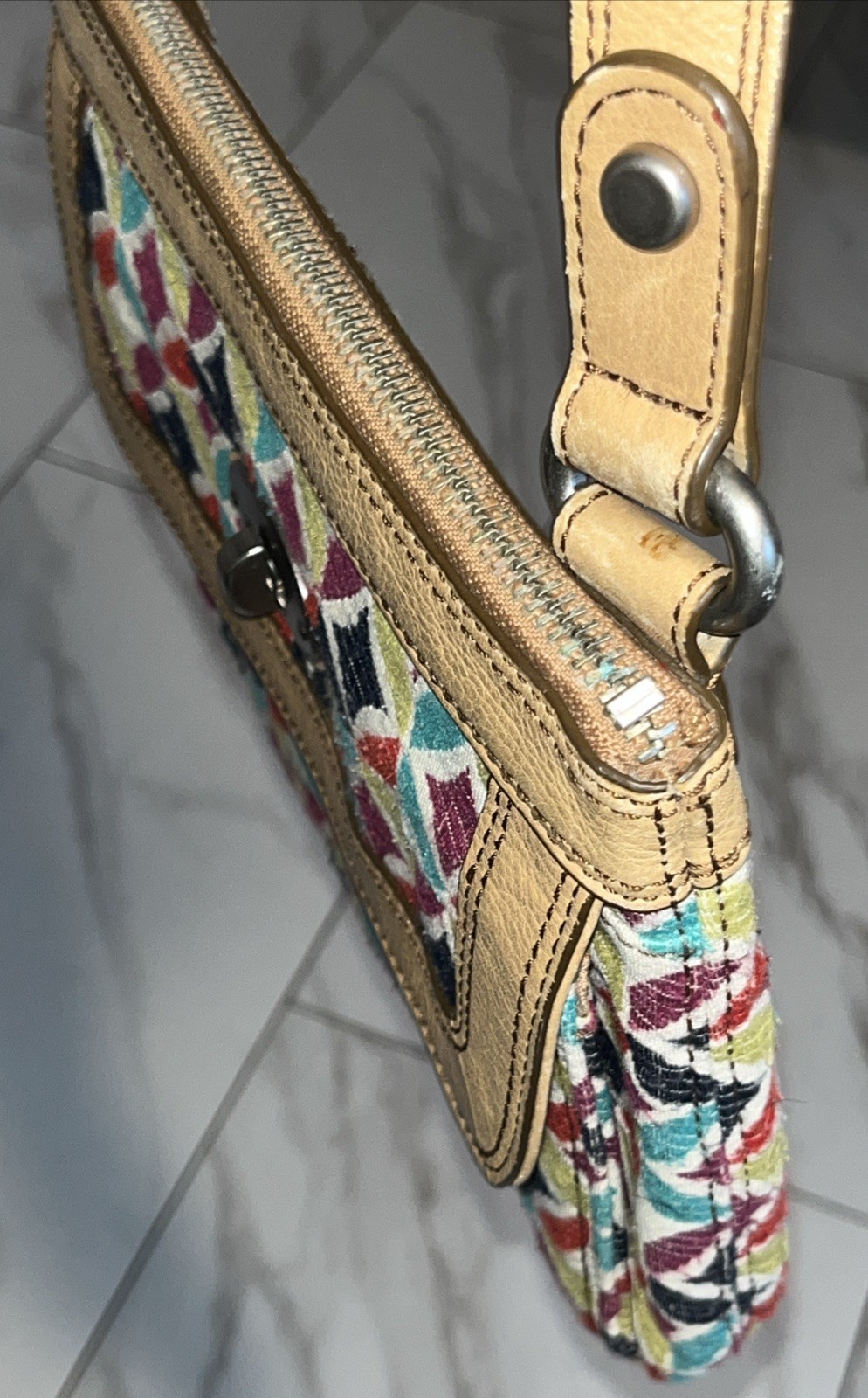 Fossil Colorful Geometric Crossbody Bag Adjustable Leather Strap Zip & Turn Lock