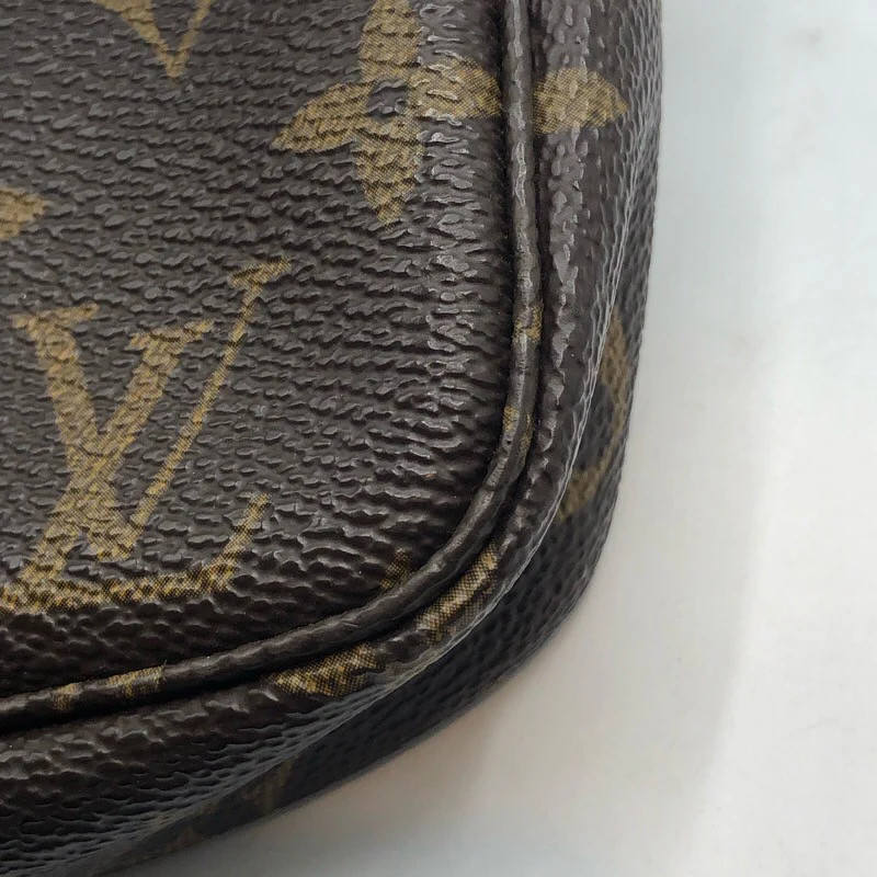 LOUIS VUITTON Pochette Accessoires Brown Monogram Handbag M51980 #OKB4384