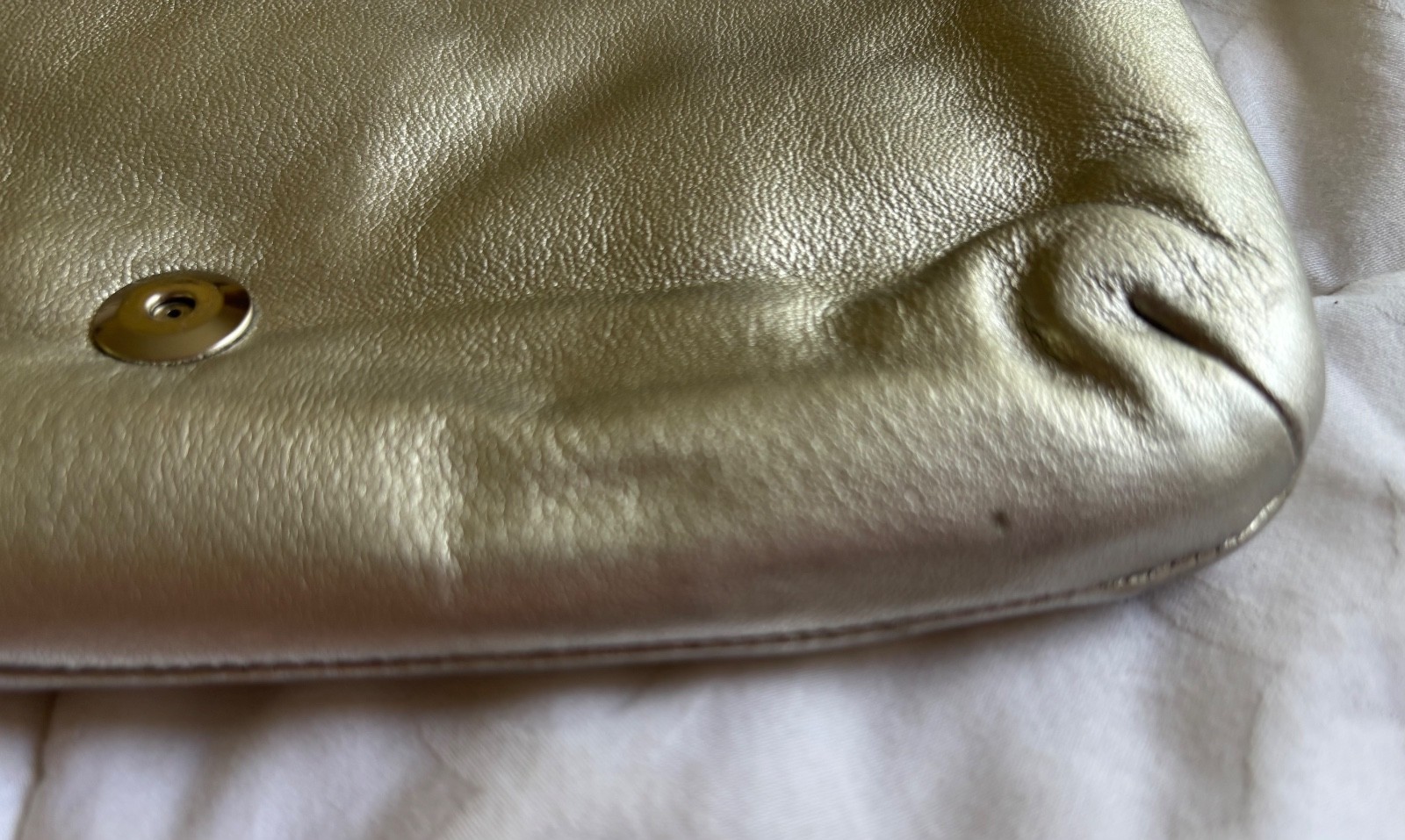 Coach Ashley Large Wristlet Clutch Metallic Silver Pleated Leather 9” x 5”