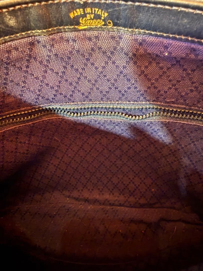Vintage Gucci GG Supreme Leather Shoulder Bag Interlocking Gold Hardware Black
