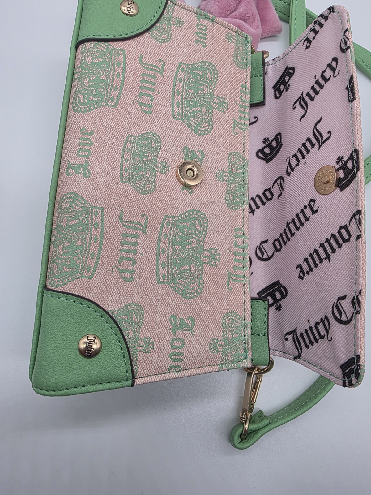 Juicy Couture Juicy Fan Club Pink Diamond/Retro Green Crossbody Bag