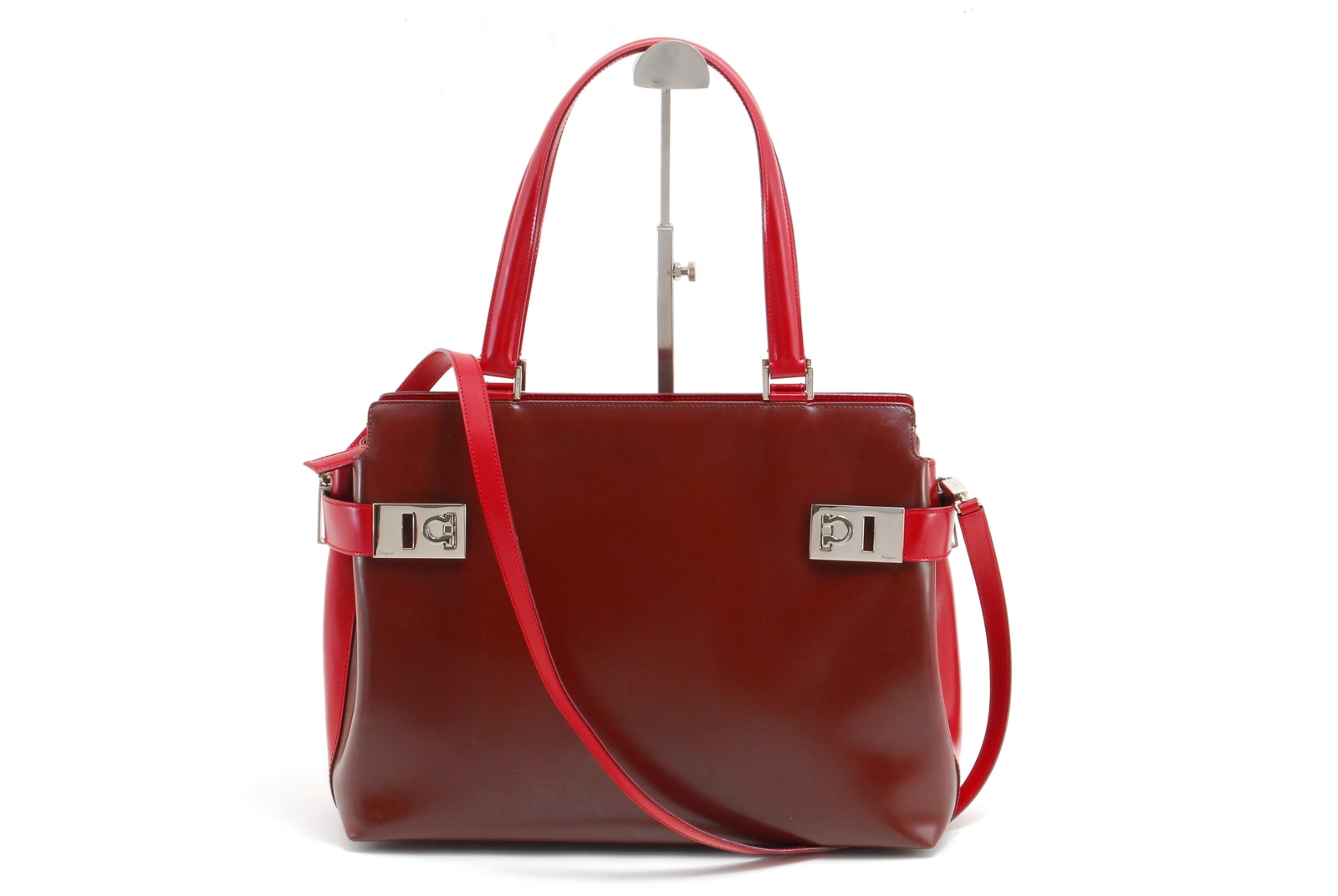 Salvatore Ferragamo Gancini Shoulder Hand Bag Purse Leather Red