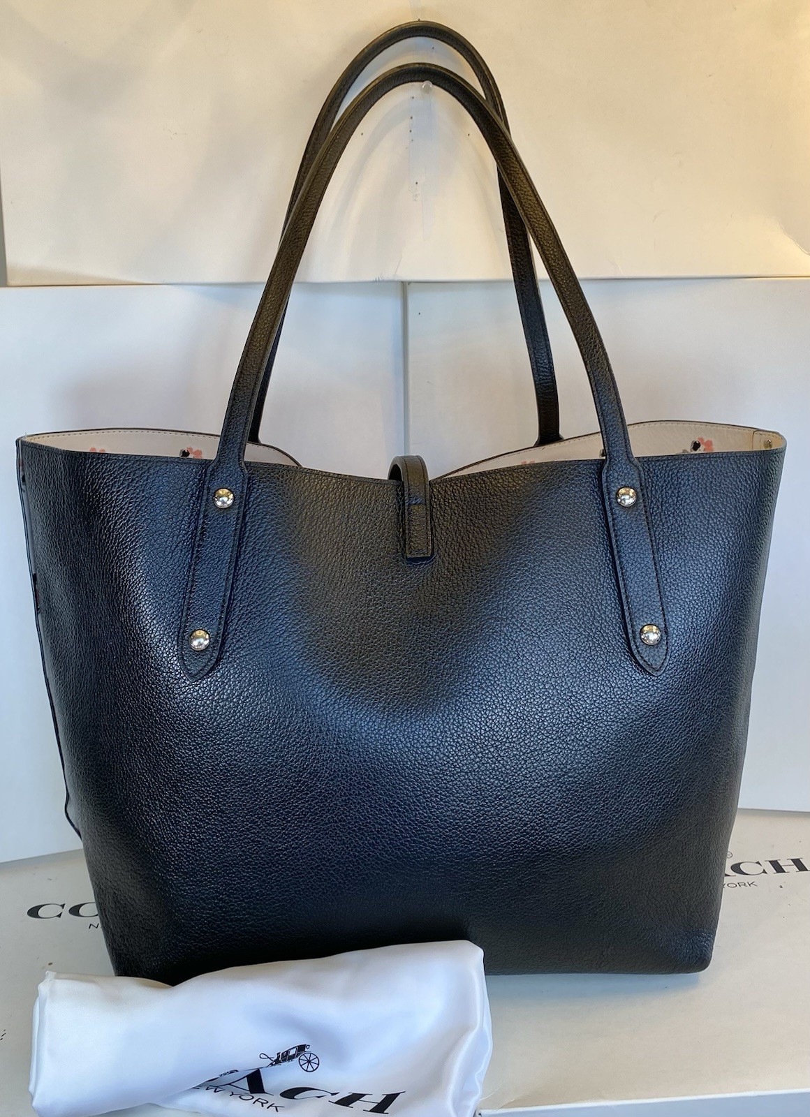 Coach 36358 Large Market Tote In Black Pebbled Leather & Floral Print Interior