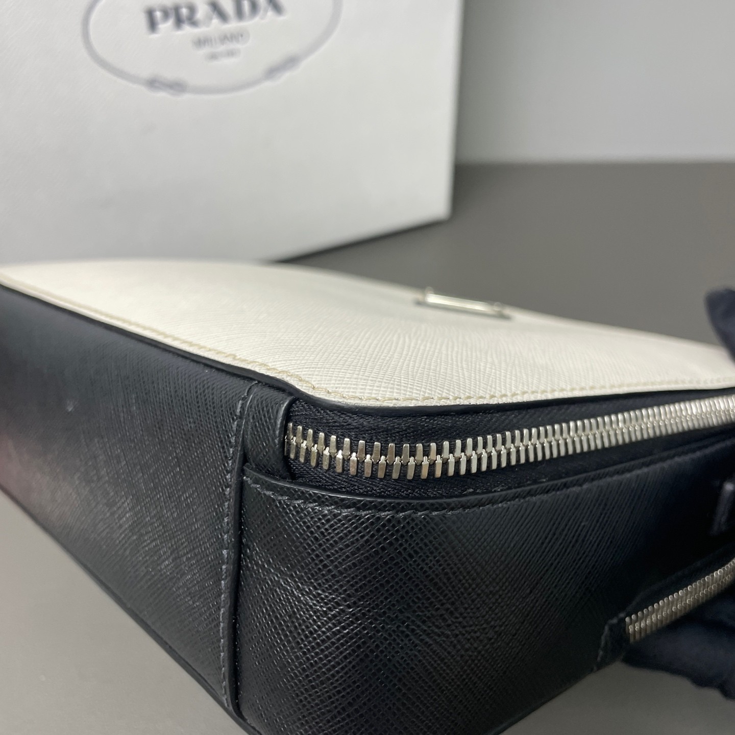Prada Pre-Owned Authentic Camera Bag Colorblock Leather Free Tracked Shipping