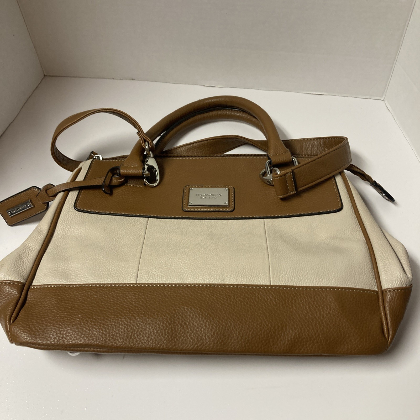 Tignanello Organizer Line, Cream/Tan, 2 Handles 1 Strap Good Used Condition