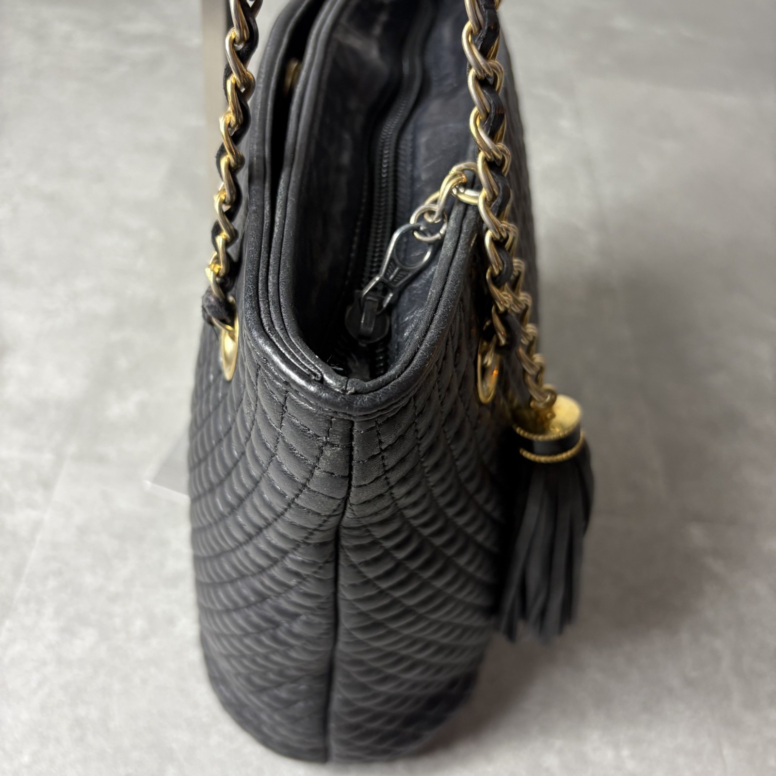 Bally Quilted Leather Chain Shoulder Tote Black Gold Hardware Tassel Authentic