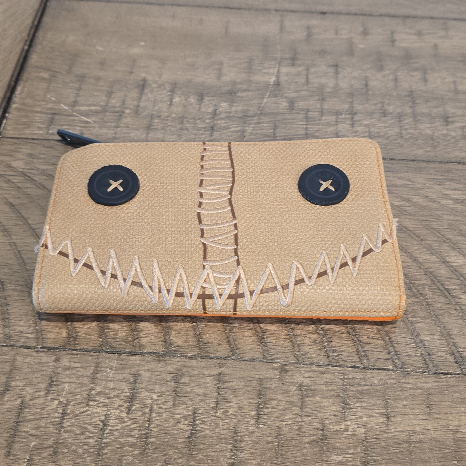 Loungefly Sam Trick r Treat Wallet Halloween Horror 🎃 Scarecrow Stitched