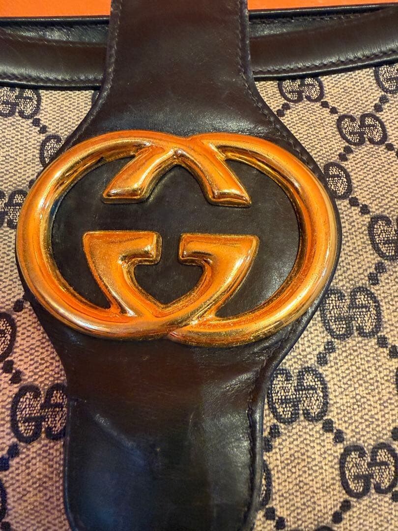 Vintage Gucci GG Supreme Leather Shoulder Bag Interlocking Gold Hardware Black
