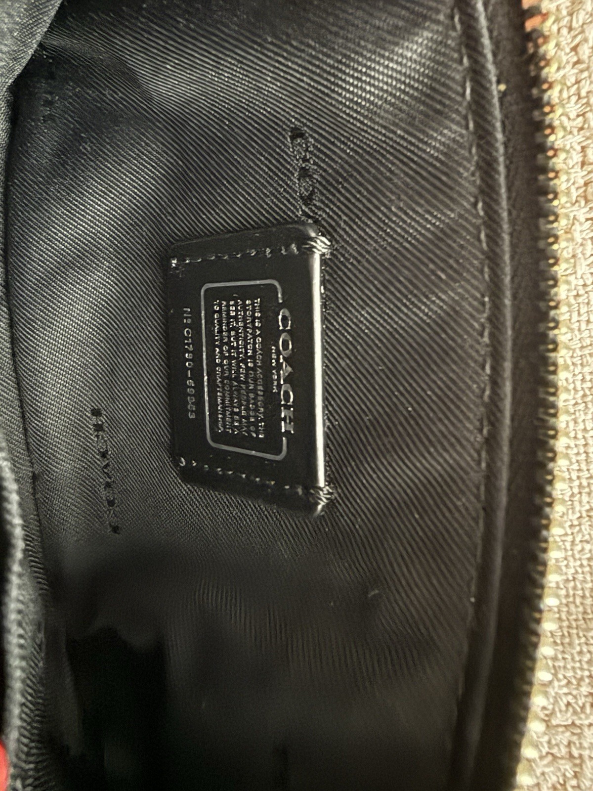 Coach Black Crossgrain Leather Corner Zip Wristlet Wallet Clutch F59963 EUC