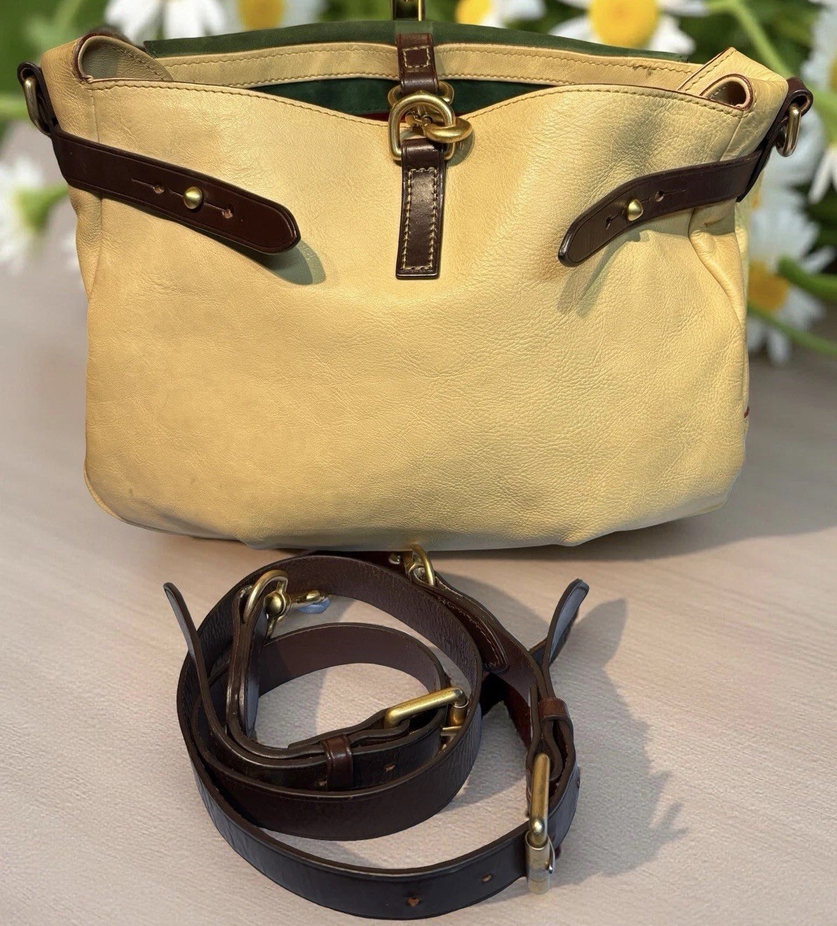 Dooney Bourke Bone Cream Florentine Toledo Leather Saddle Messenger Bag Rustic
