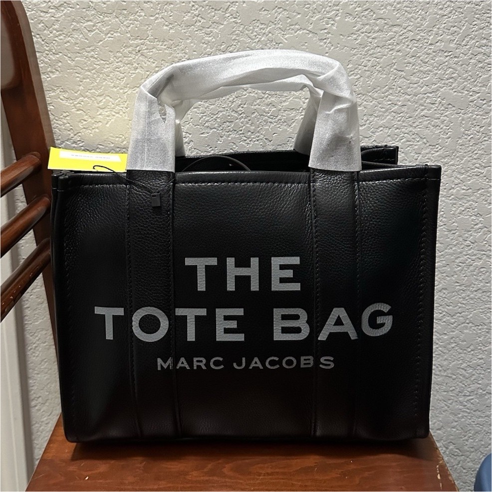 Marc Jacobs Black Tote Handbag Zip Closure Top Handle Logo Stitching