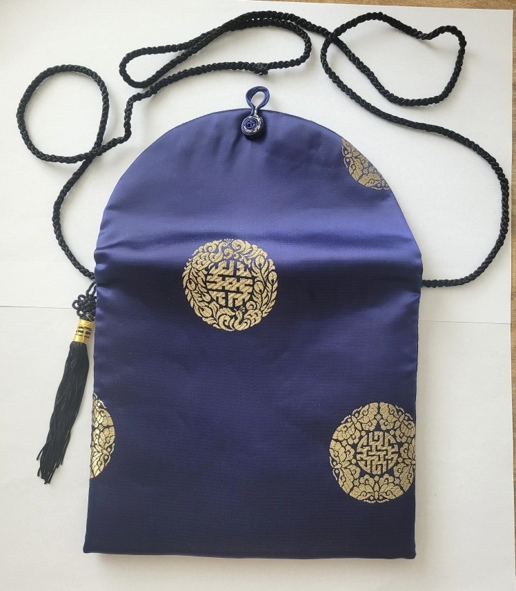 NEW PRICE! Oriental, Asian crossbody purse, navy blue & gold, pure silk, 8″ x 7″