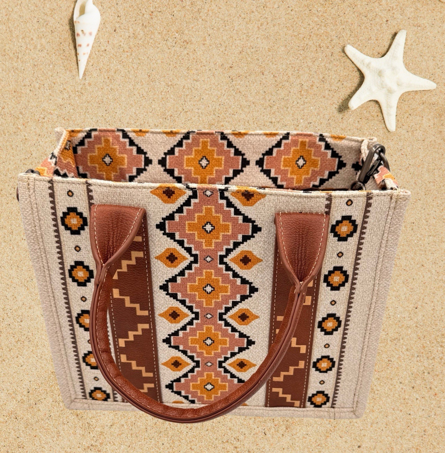 Wrangler Geometric Boho Tote Bag Zip Closure w/ Detachable Adjustable Strap