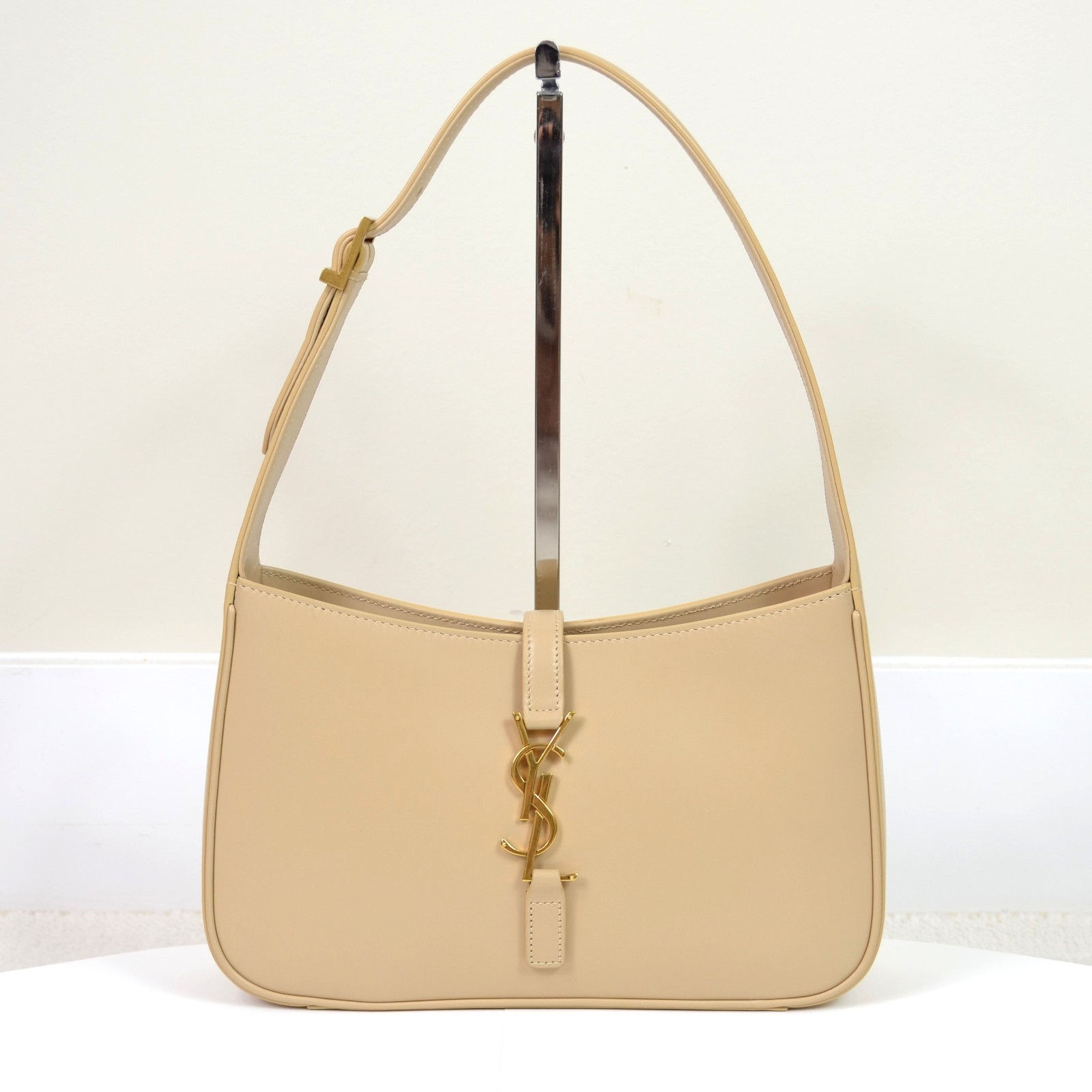 Saint Laurent YSL Le 5 a 7 Beige Smooth Leather Shoulder Bag Handbag Purse