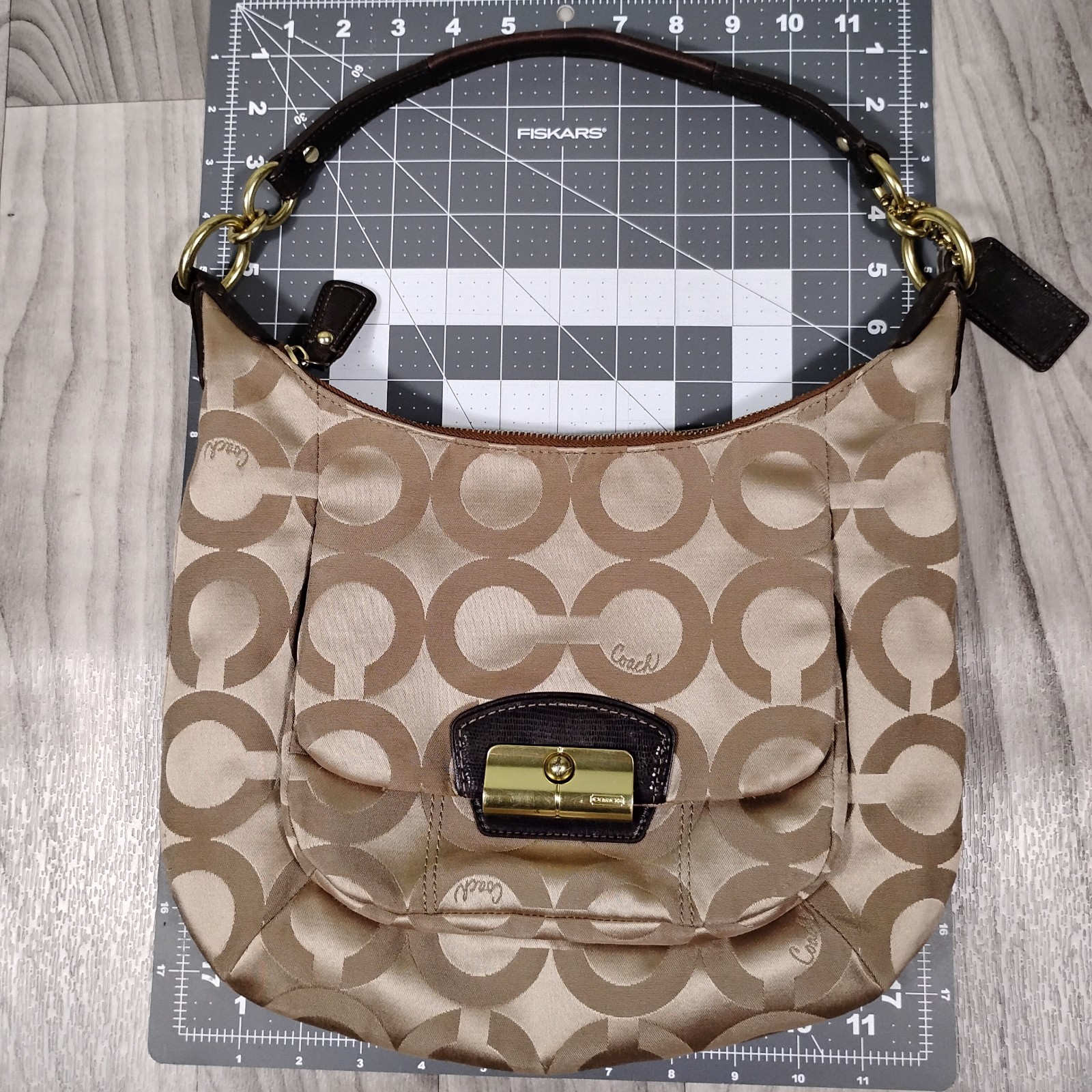 Coach Kristin Op Art Sateen Hobo Bag 19331 Khaki Mahogany Signature Shoulder