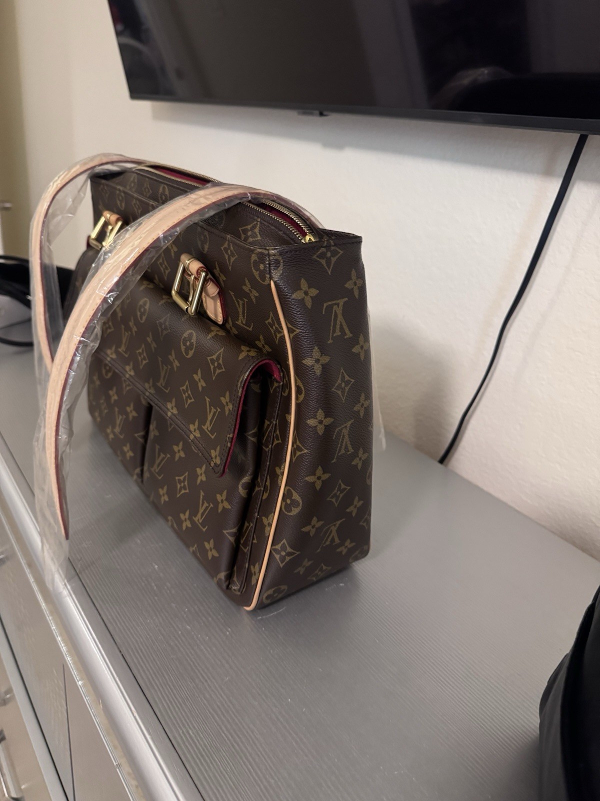 Louis Vuitton Monogram Brown Shoulder Bag Beige Strap Red Lining Zip Pockets