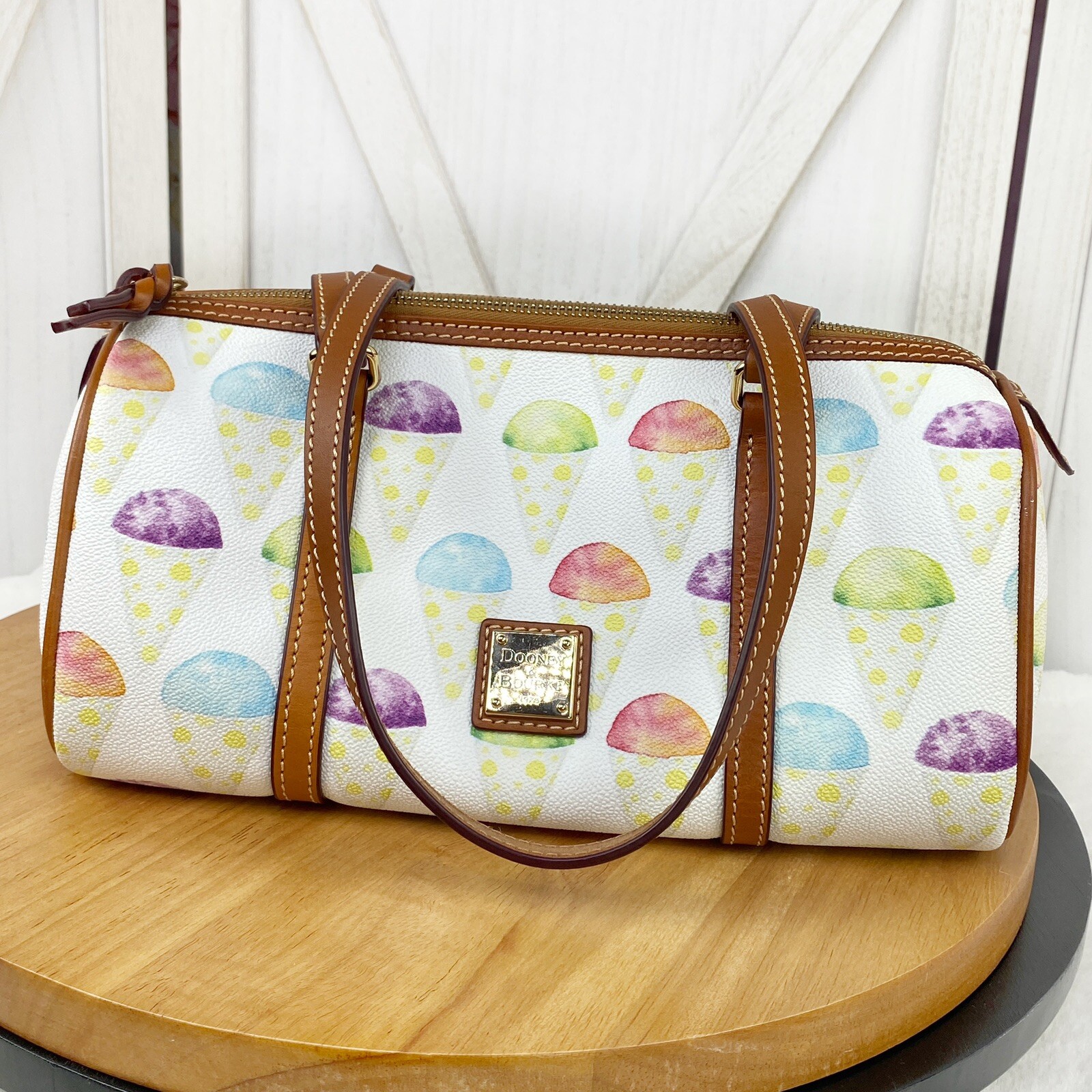Dooney & Bourke Snowcone Barrel Shoulder Bag Purse Top Zip East West Leather Y2K