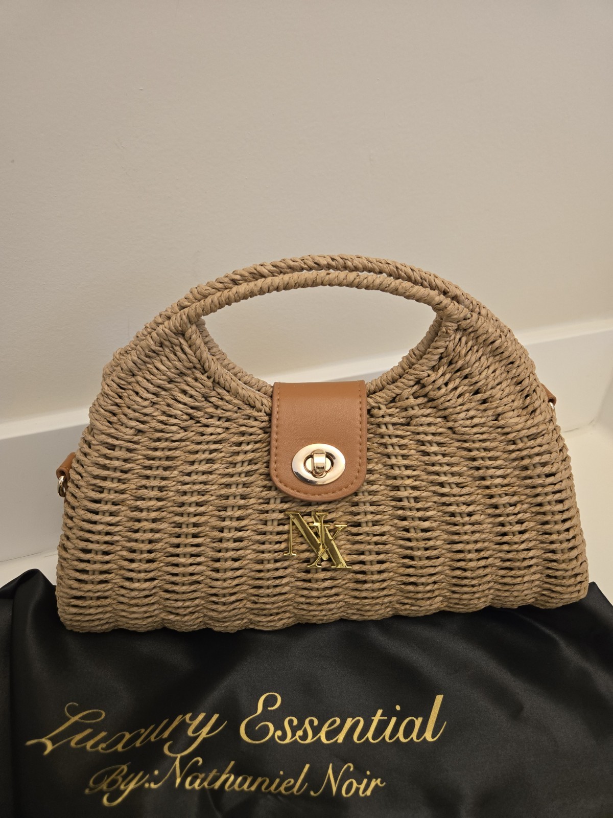 Small Beige Woven Top Handle Bag w/ Gold Chain Detachable Strap Turn Lock