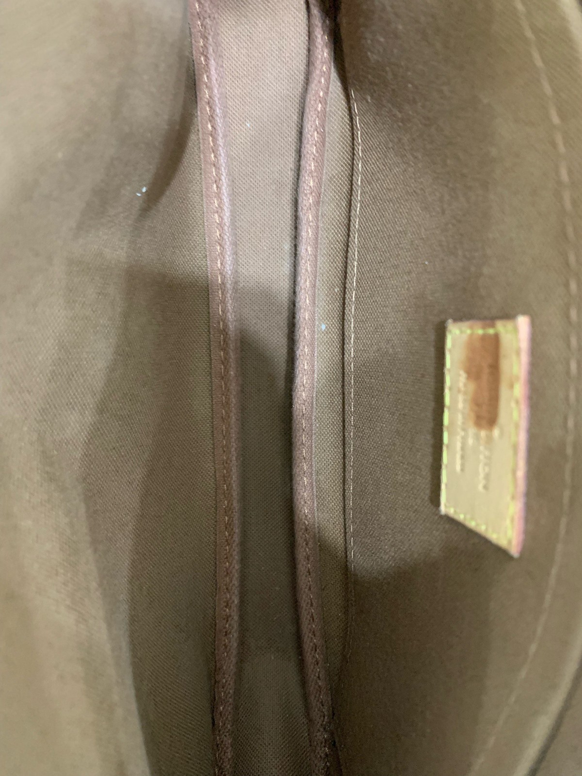 Louis Vuitton green shoulder strap 5 in 1 (24 × 13.5 × 4 )cm