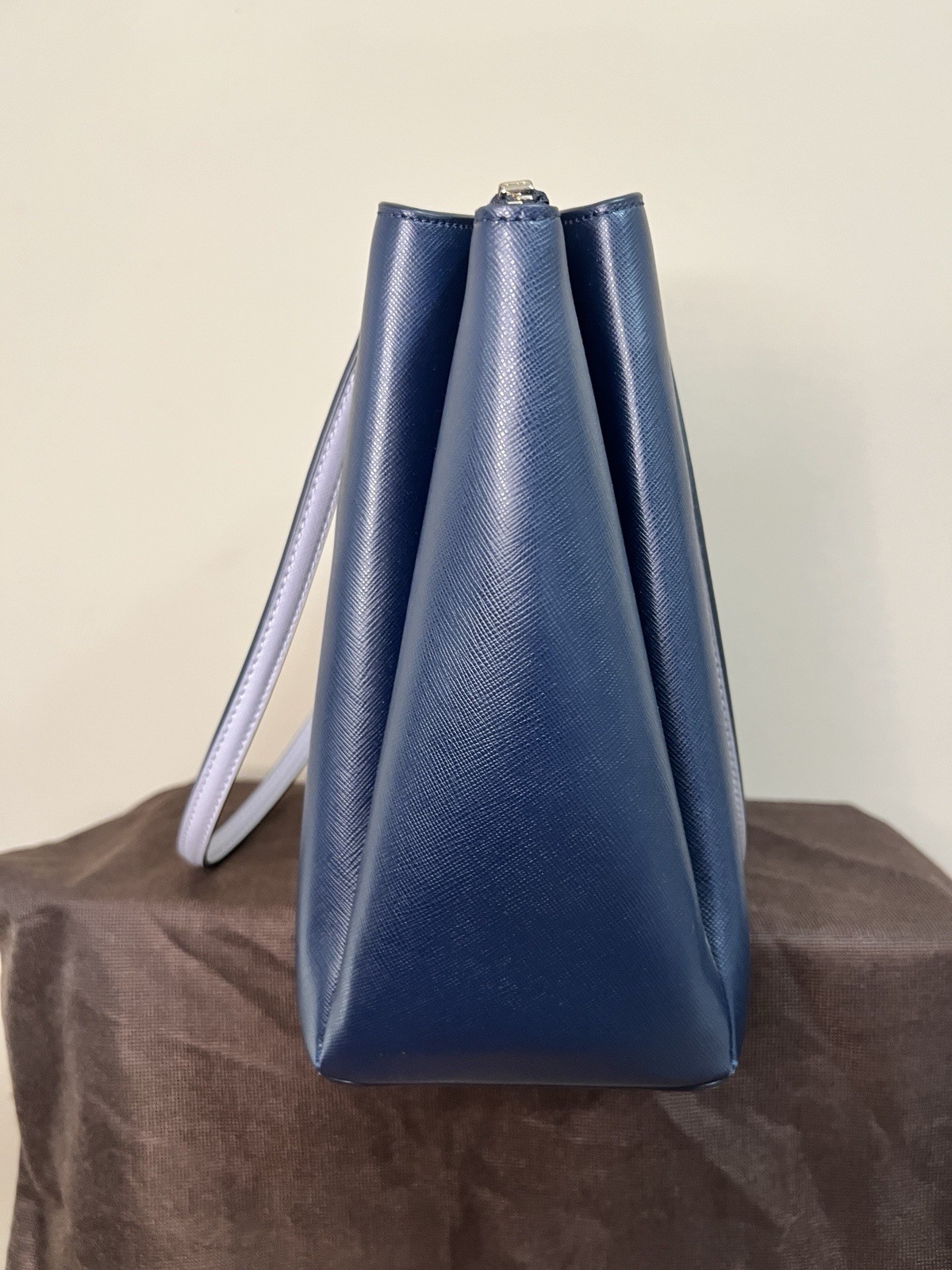 kate spade new york Blue Medium Tote, Zip Top, White Handles, Dust Bag, Gold