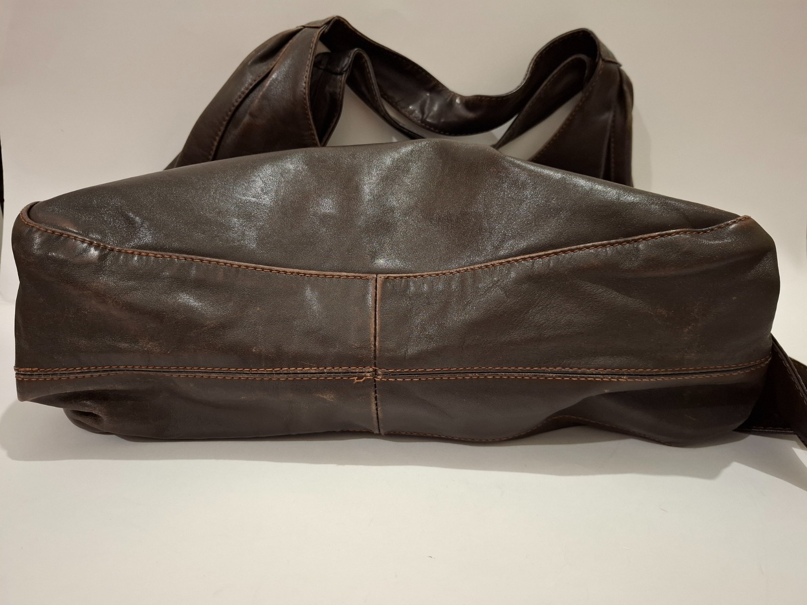Vintage Valentino Garavani Hobo Brown Handbag with Bow