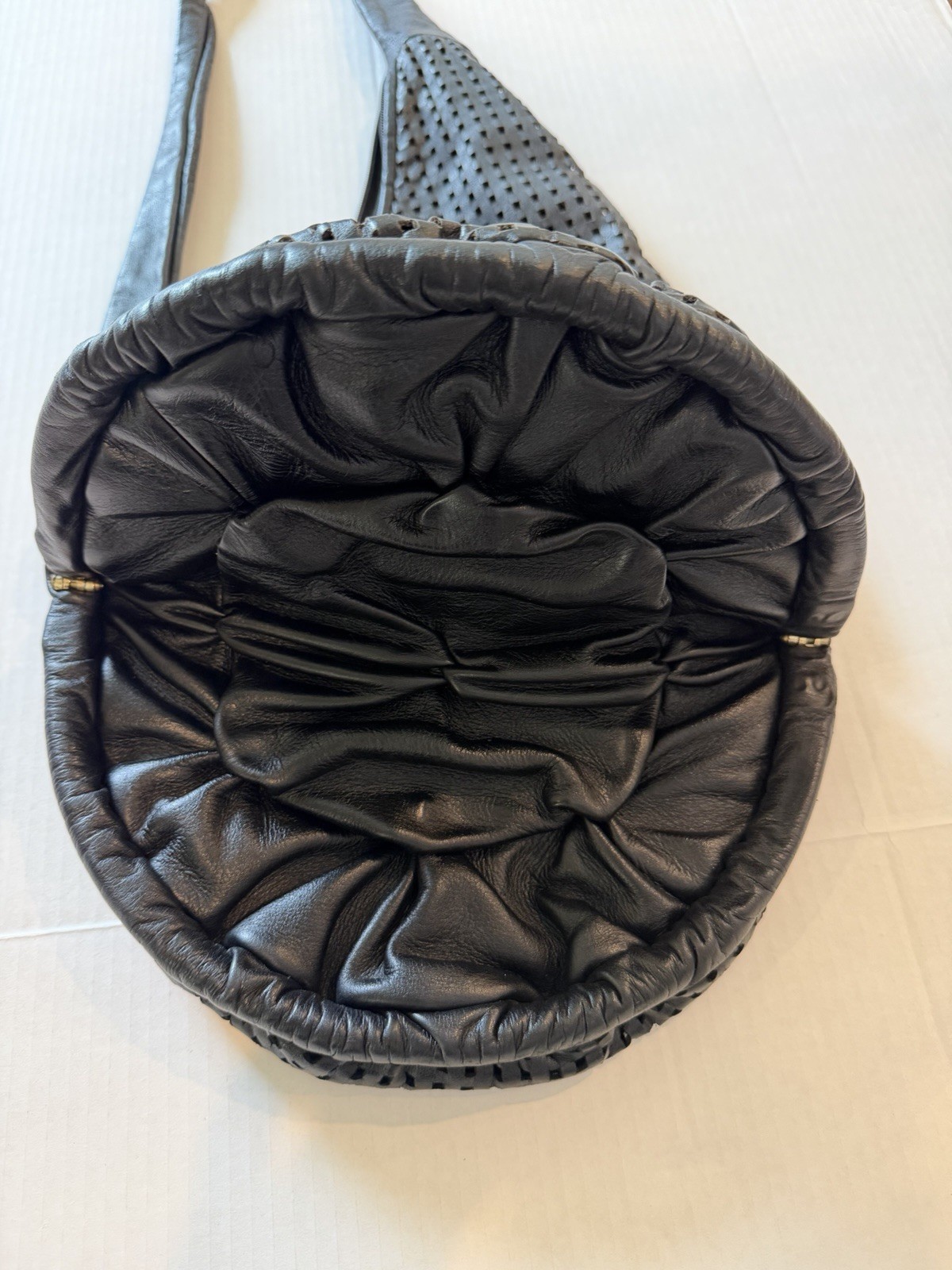Vintage Rare Brio Cut Out Leather Hobo Crossbody Shoulder Bag Black PreOwned