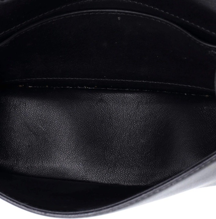 Valentino Garavani Black Shoulder Bag Gold V Logo Chain Strap Dust Bag Card